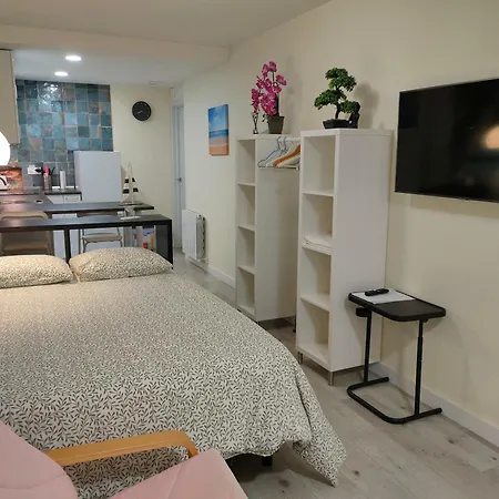 Megaleon Appartement *