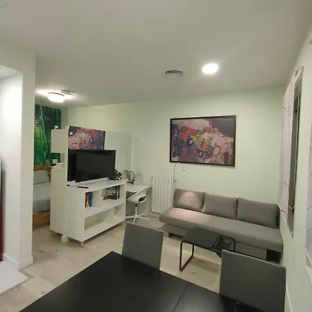 Megaleon Apartamento