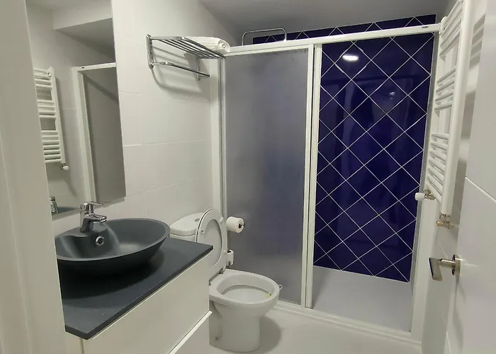 Megaleon Apartament *